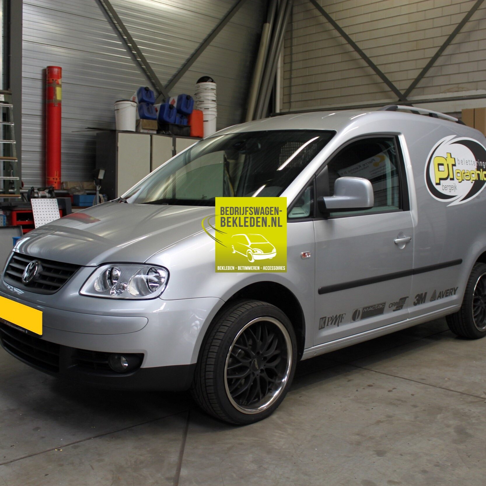 Volkswagen Caddy57